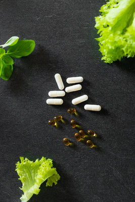 Vegane Vitamin-Kapseln für Herz- und Knochenschutz